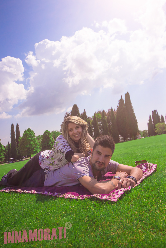 Nicolas e Lucia Pre matrimonio al Parco di Verona. Video di Matrimonio Verona - Riprese Morris Moratti e Filippo Palmesi Curti - Montaggio Innamorati degli Sposi per informazioni visitate il sito dei Matrimonio e pre matrimoni -  Tel 3289169787 - 0307722364